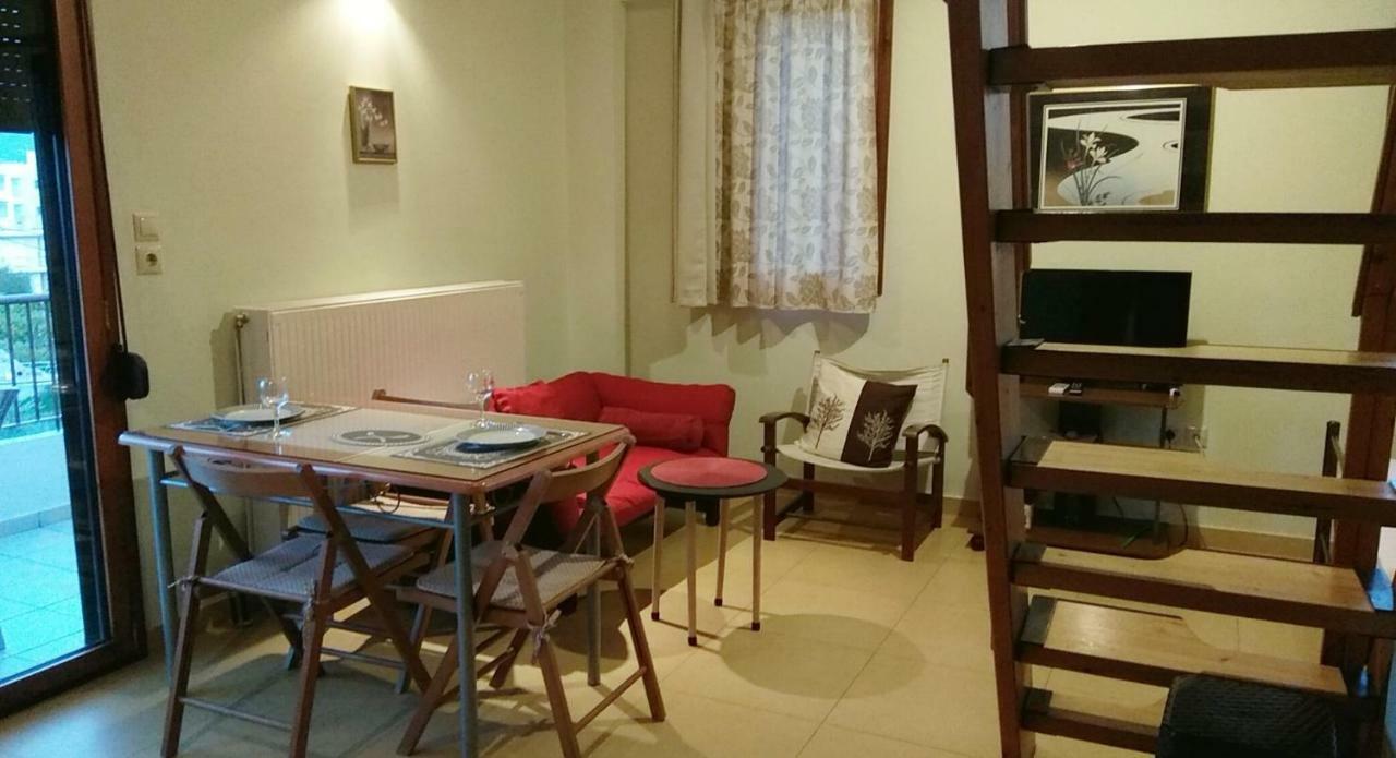 Deili Studio Loft Kalamata Bagian luar foto