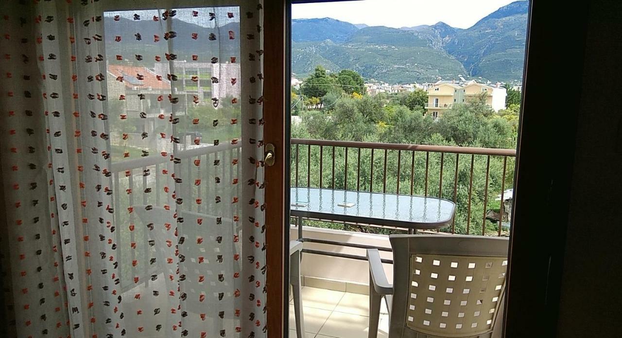 Deili Studio Loft Kalamata Bagian luar foto