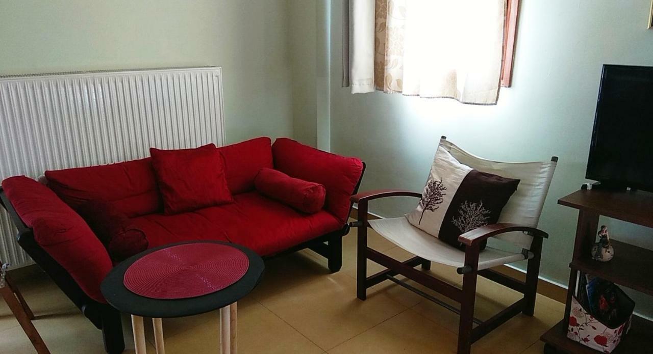 Deili Studio Loft Kalamata Bagian luar foto